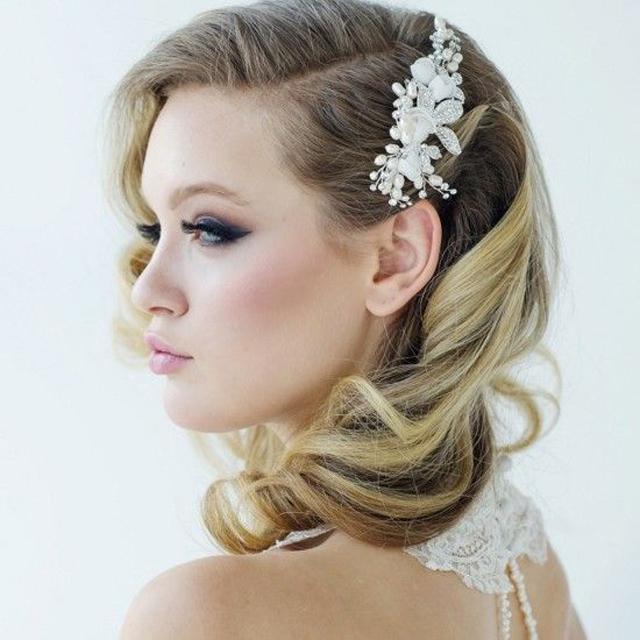 17 Gorgeous Bridesmaid Hairstyles for Long Hair